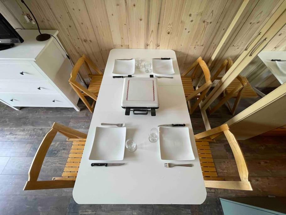 Studio Refait A Neuf Avec Balcon - Famille - Parking Couvert Chamrousse Extérieur photo