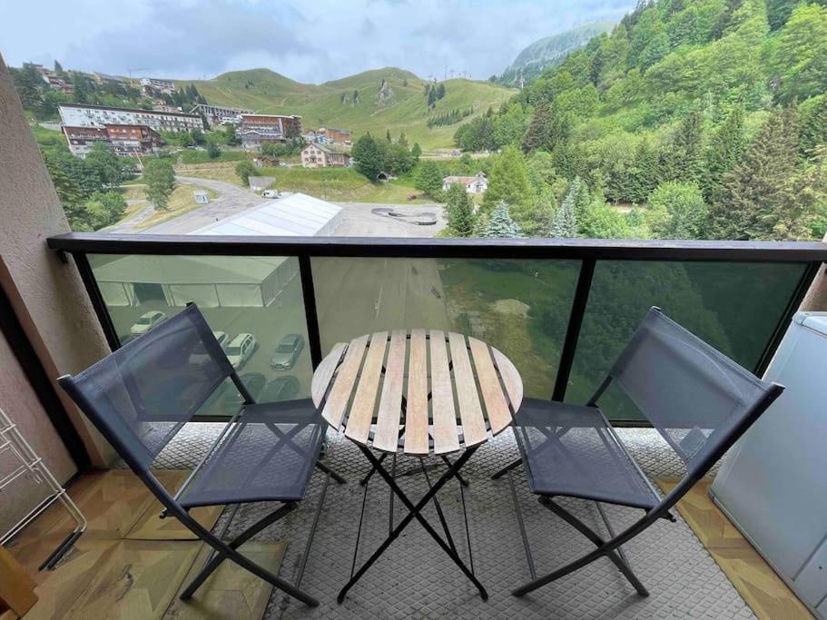 Studio Refait A Neuf Avec Balcon - Famille - Parking Couvert Chamrousse Extérieur photo